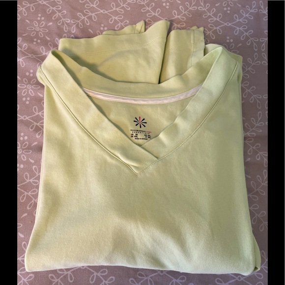 Isaac Mizrahi v neck sweatshirt lime green size 2X - Picture 10 of 11
